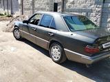 Mercedes-Benz E 220 1993 годаүшін1 800 000 тг. в Алматы – фото 5