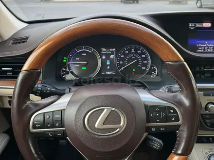 Lexus ES 250 2016 года за 9 500 000 тг. в Уральск – фото 14