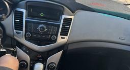 Chevrolet Cruze 2010 года за 1 900 000 тг. в Караганда – фото 5