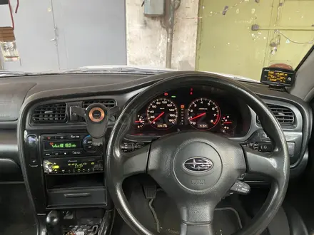 Subaru Legacy 2001 года за 2 500 000 тг. в Алматы – фото 9