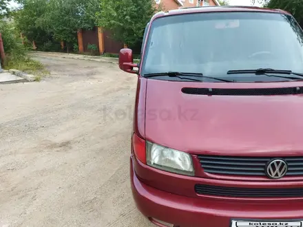 Volkswagen Multivan 2002 года за 5 470 000 тг. в Астана – фото 19