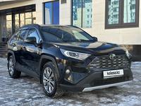 Toyota RAV4 2021 года за 18 500 000 тг. в Алматы