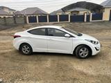 Hyundai Elantra 2014 года за 5 900 000 тг. в Атырау – фото 4
