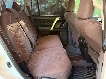 Toyota Land Cruiser Prado 2014 года за 17 300 000 тг. в Актобе – фото 15