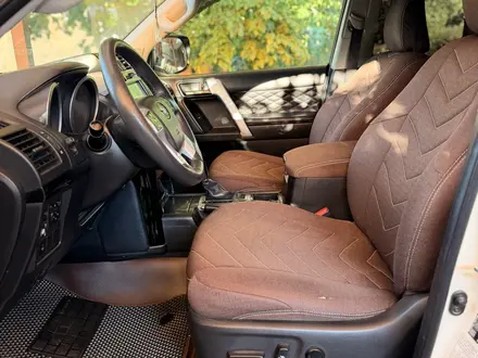 Toyota Land Cruiser Prado 2014 года за 17 300 000 тг. в Актобе – фото 6
