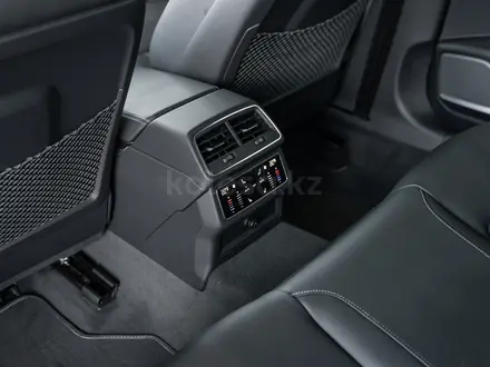 Audi A6 45 TFSI Quattro 2024 года за 37 700 000 тг. в Алматы – фото 33