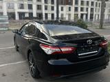 Toyota Camry 2021 года за 19 000 000 тг. в Алматы – фото 4