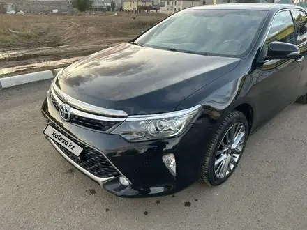 Toyota Camry 2017 года за 9 800 000 тг. в Атырау – фото 17