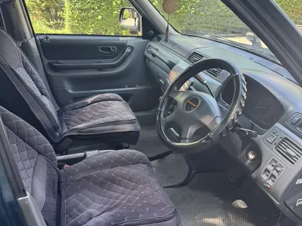 Honda CR-V 1996 года за 2 000 000 тг. в Алматы – фото 6