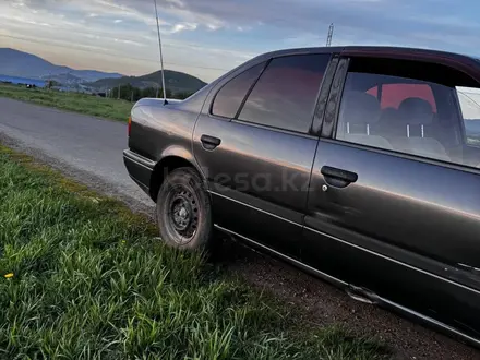 Nissan Primera 1995 года за 1 500 000 тг. в Риддер – фото 3