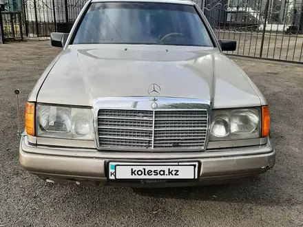 Mercedes-Benz E 230 1988 года за 1 850 000 тг. в Шымкент