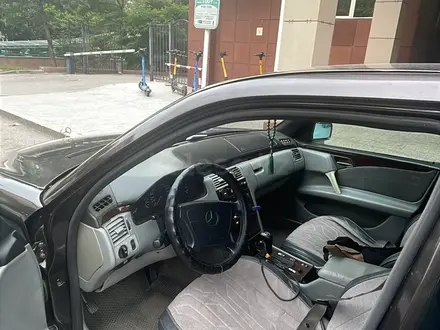 Mercedes-Benz E 280 1996 года за 1 800 000 тг. в Алматы – фото 4