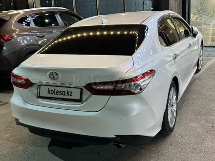 Toyota Camry 2019 года за 12 700 000 тг. в Шымкент – фото 4