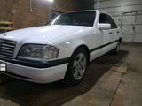 Mercedes-Benz C 200 1993 годаfor1 950 000 тг. в Астана