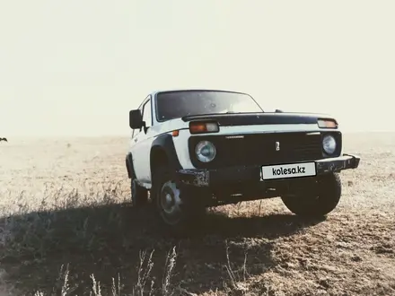 ВАЗ (Lada) Lada 2121 2000 года за 900 000 тг. в Павлодар