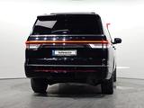 Lincoln Navigator 2023 года за 44 000 000 тг. в Астана – фото 2