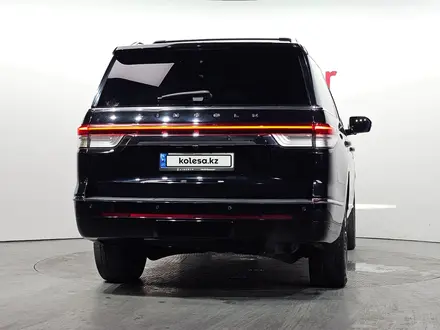 Lincoln Navigator 2023 года за 44 000 000 тг. в Астана – фото 2
