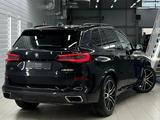 BMW X5 2021 года за 42 490 000 тг. в Астана – фото 2