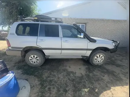 Toyota Land Cruiser 2004 года за 10 900 000 тг. в Актобе – фото 2