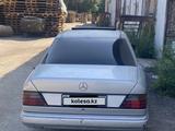 Mercedes-Benz E 300 1991 годаүшін1 100 000 тг. в Алматы – фото 4