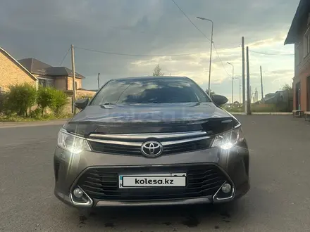 Toyota Camry 2015 года за 11 200 000 тг. в Экибастуз