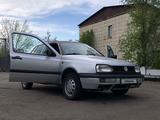 Volkswagen Golf 1995 года за 1 100 000 тг. в Караганда
