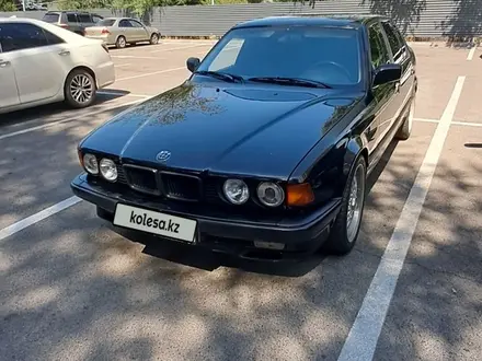 BMW 740 1993 года за 4 800 000 тг. в Отеген-Батыр – фото 2