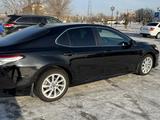 Toyota Camry 2021 годаүшін13 500 000 тг. в Семей – фото 5