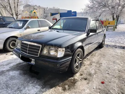 Mercedes-Benz E 220 1994 года за 2 000 000 тг. в Талдыкорган – фото 3