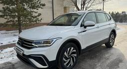 Volkswagen Tiguan 2022 годаfor12 200 000 тг. в Астана