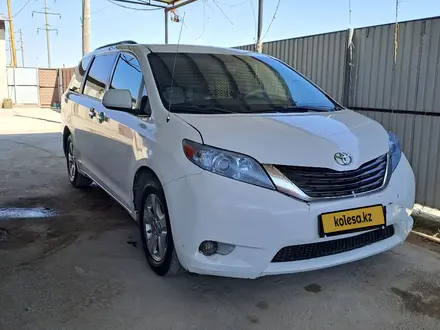 Toyota Sienna 2011 года за 8 350 000 тг. в Актобе – фото 2