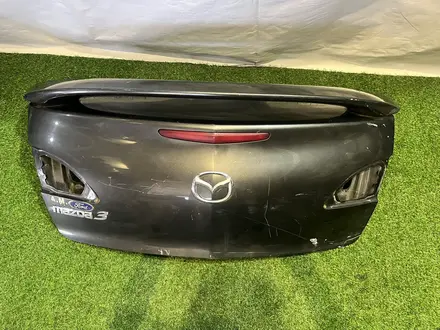 Крышка багажника со спойлером mazda 3 bl за 75 000 тг. в Караганда – фото 2