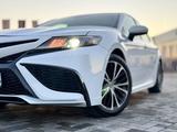 Toyota Camry 2019 года за 11 500 000 тг. в Туркестан – фото 2