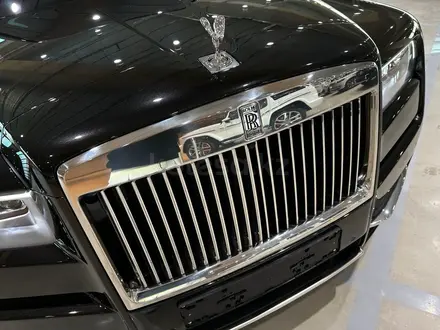 Rolls-Royce Cullinan 2023 года за 228 138 800 тг. в Алматы – фото 4