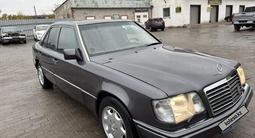 Mercedes-Benz E 320 1994 годаүшін2 500 000 тг. в Караганда – фото 4