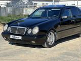 Mercedes-Benz E 200 1999 годаүшін3 000 000 тг. в Атырау