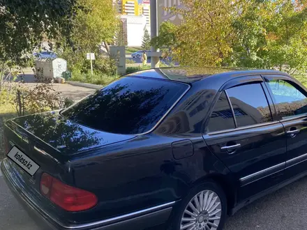 Mercedes-Benz E 230 1997 года за 3 200 000 тг. в Астана – фото 8