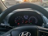 Hyundai Solaris 2015 года за 2 750 000 тг. в Атырау