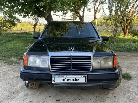 Mercedes-Benz E 300 1992 года за 1 200 000 тг. в Абай (Келесский р-н) – фото 9