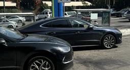 Hyundai Sonata 2023 годаfor11 900 000 тг. в Алматы – фото 4