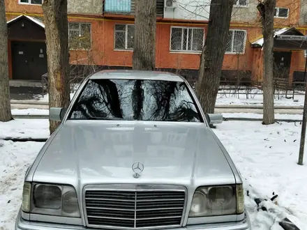Mercedes-Benz E 230 1990 года за 1 800 000 тг. в Тараз