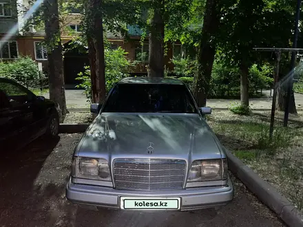 Mercedes-Benz E 230 1990 года за 1 800 000 тг. в Тараз – фото 3