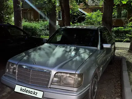 Mercedes-Benz E 230 1990 года за 1 800 000 тг. в Тараз – фото 5