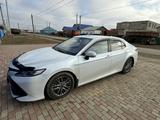 Toyota Camry 2018 годаүшін11 000 000 тг. в Атырау – фото 3