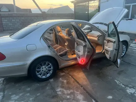 Mercedes-Benz E 320 2002 года за 4 600 000 тг. в Туркестан – фото 19