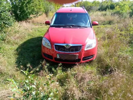 Skoda Roomster 2010 года за 3 000 000 тг. в Костанай – фото 4