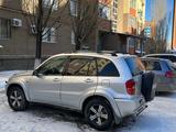 Toyota RAV4 2003 годаүшін4 600 000 тг. в Актобе – фото 3