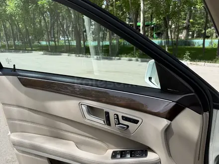 Mercedes-Benz E 350 2014 года за 13 600 000 тг. в Алматы – фото 28