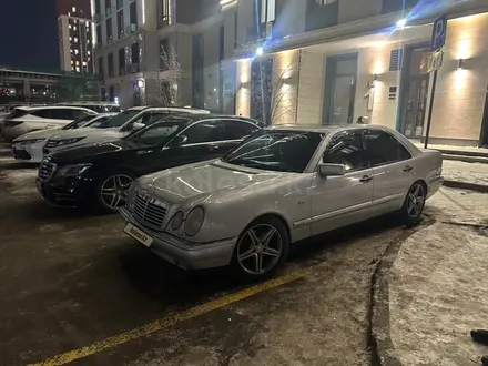 Mercedes-Benz E 430 1997 года за 4 600 000 тг. в Астана