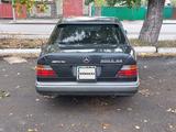 Mercedes-Benz E 300 1993 года за 2 200 000 тг. в Караганда – фото 5
